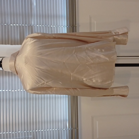 4/$80 Cream Coloured Silky Blouse - Size Large - Picture 4 of 6